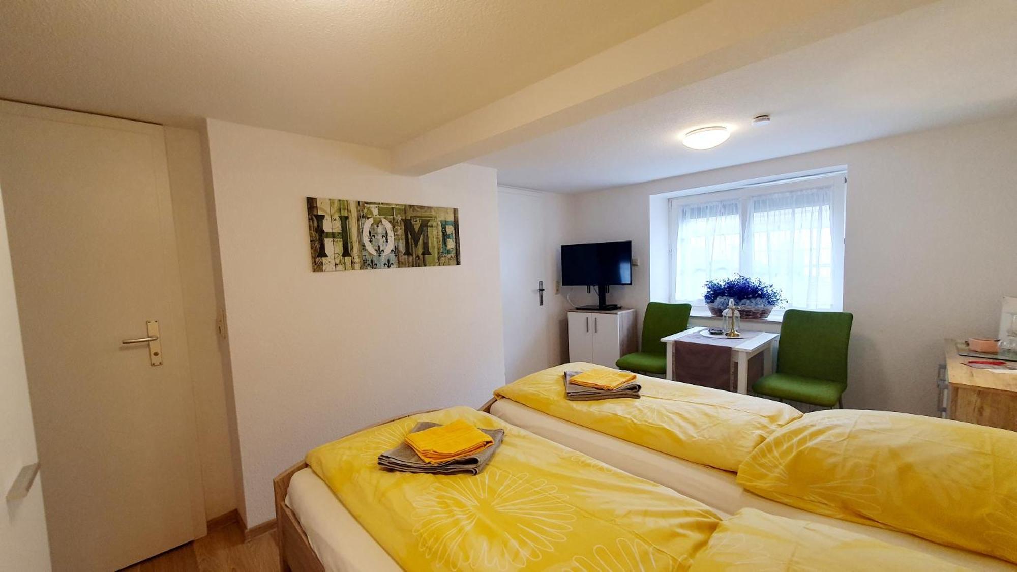 Apartment Gruener Fuerst Mit Sitzecke Im Innenhof & Naehe Park & Erdgeschoss Bad Muskau Oda fotoğraf