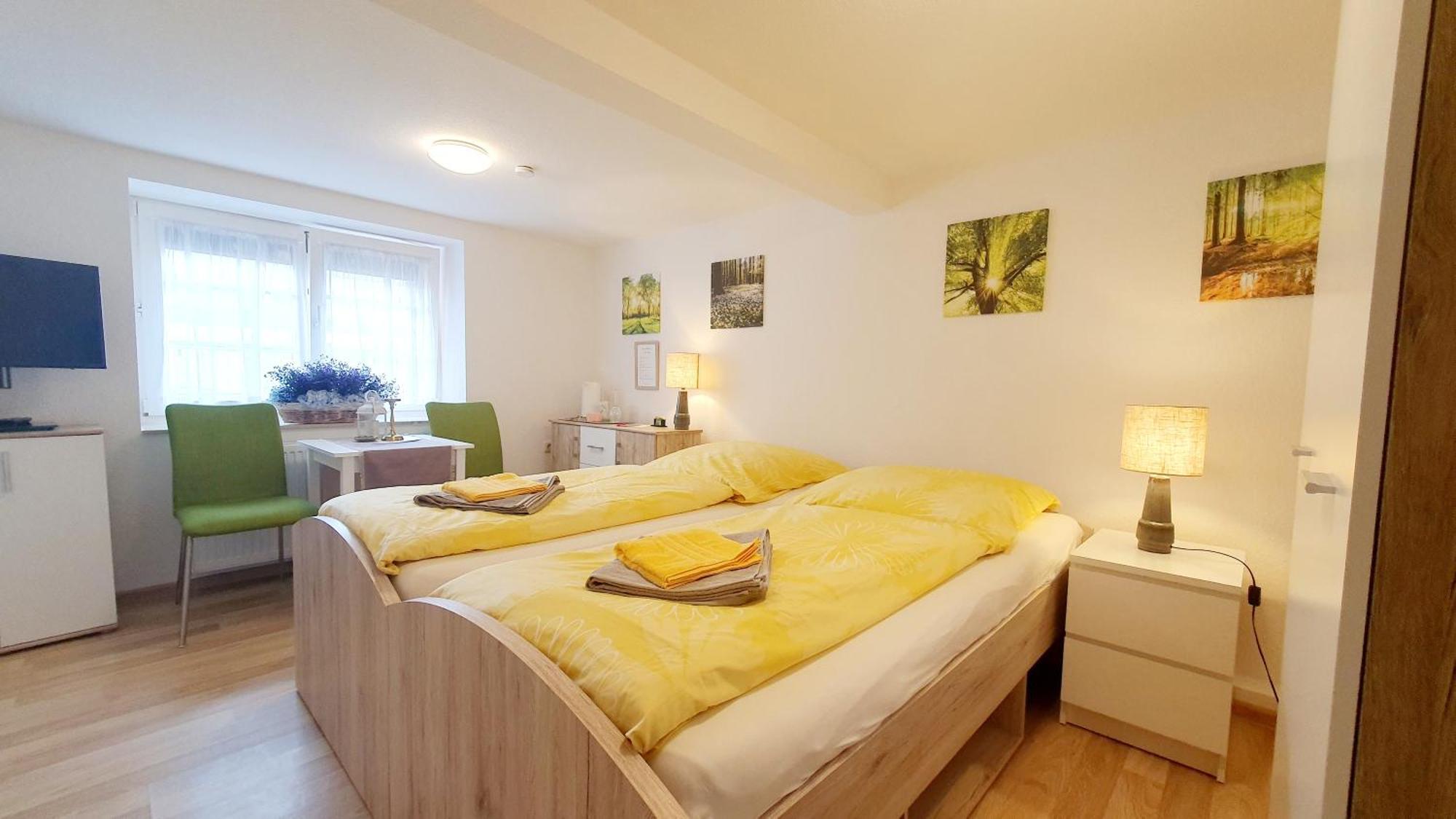 Apartment Gruener Fuerst Mit Sitzecke Im Innenhof & Naehe Park & Erdgeschoss Bad Muskau Dış mekan fotoğraf