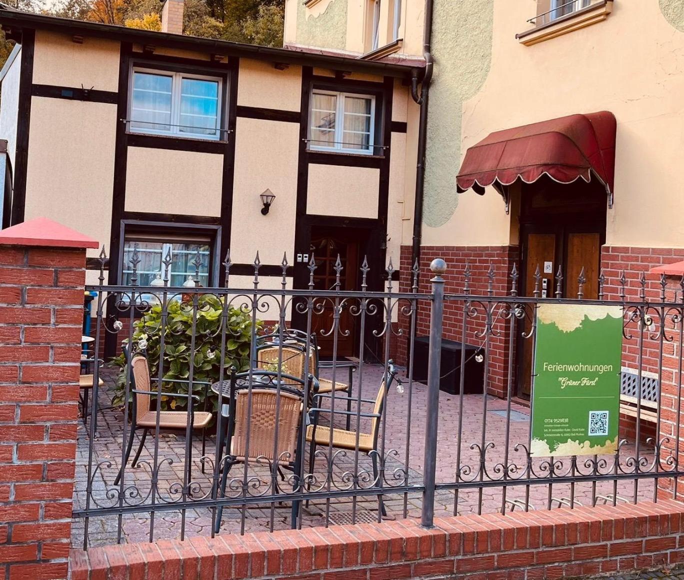 Apartment Gruener Fuerst Mit Sitzecke Im Innenhof & Naehe Park & Erdgeschoss Bad Muskau Dış mekan fotoğraf